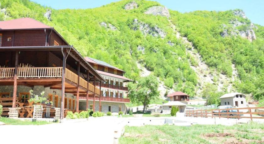 Hotel & Camping Etno Selo Vrelo Berane Exteriér fotografie